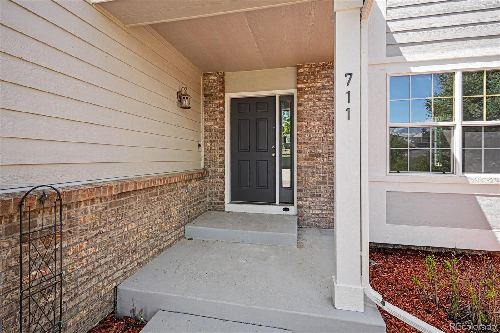 711 Briar Ridge Court