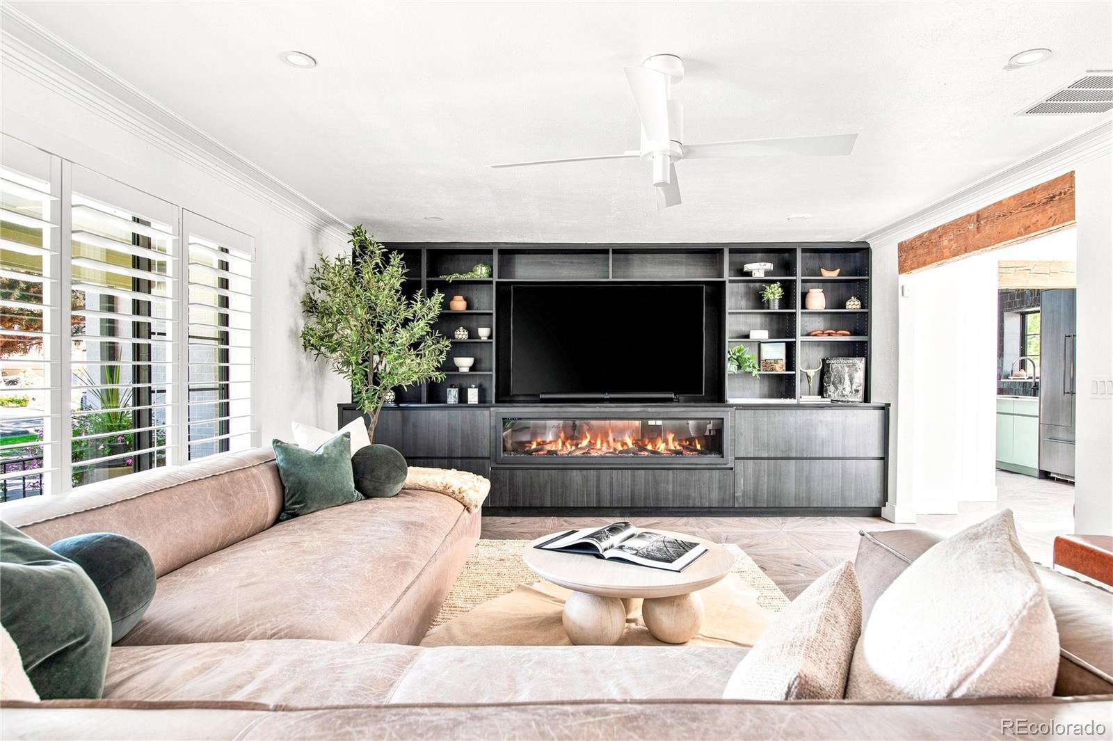 3285 Kendall Street