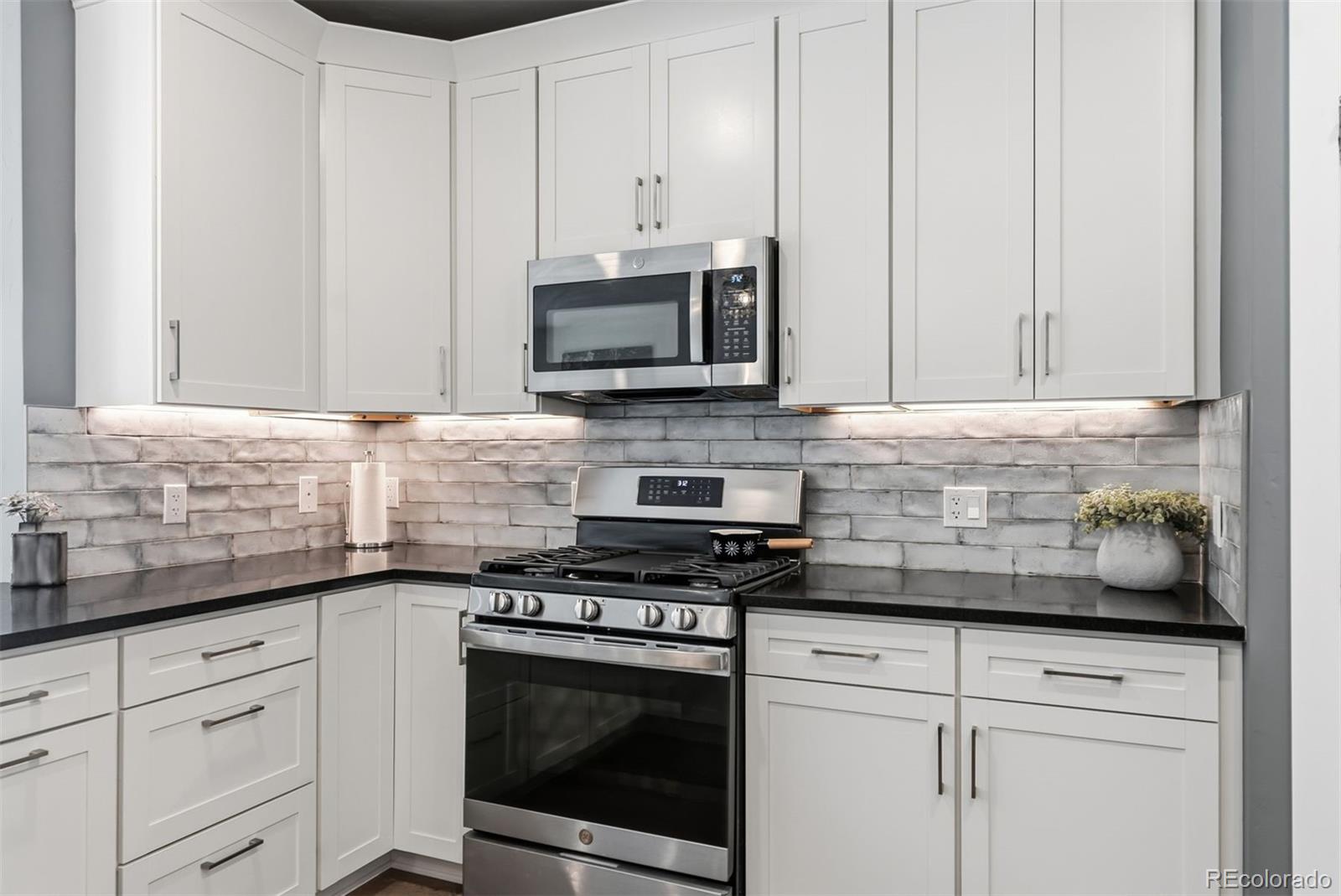 75 Clearwater Way 206