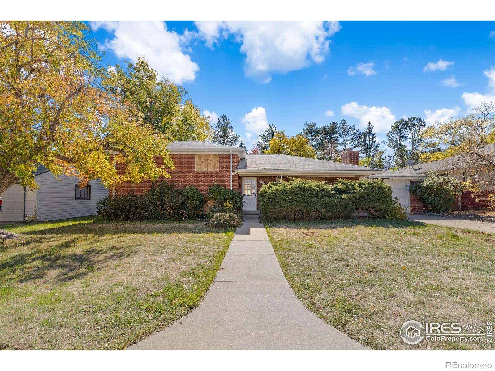 1526 Sunset Boulevard