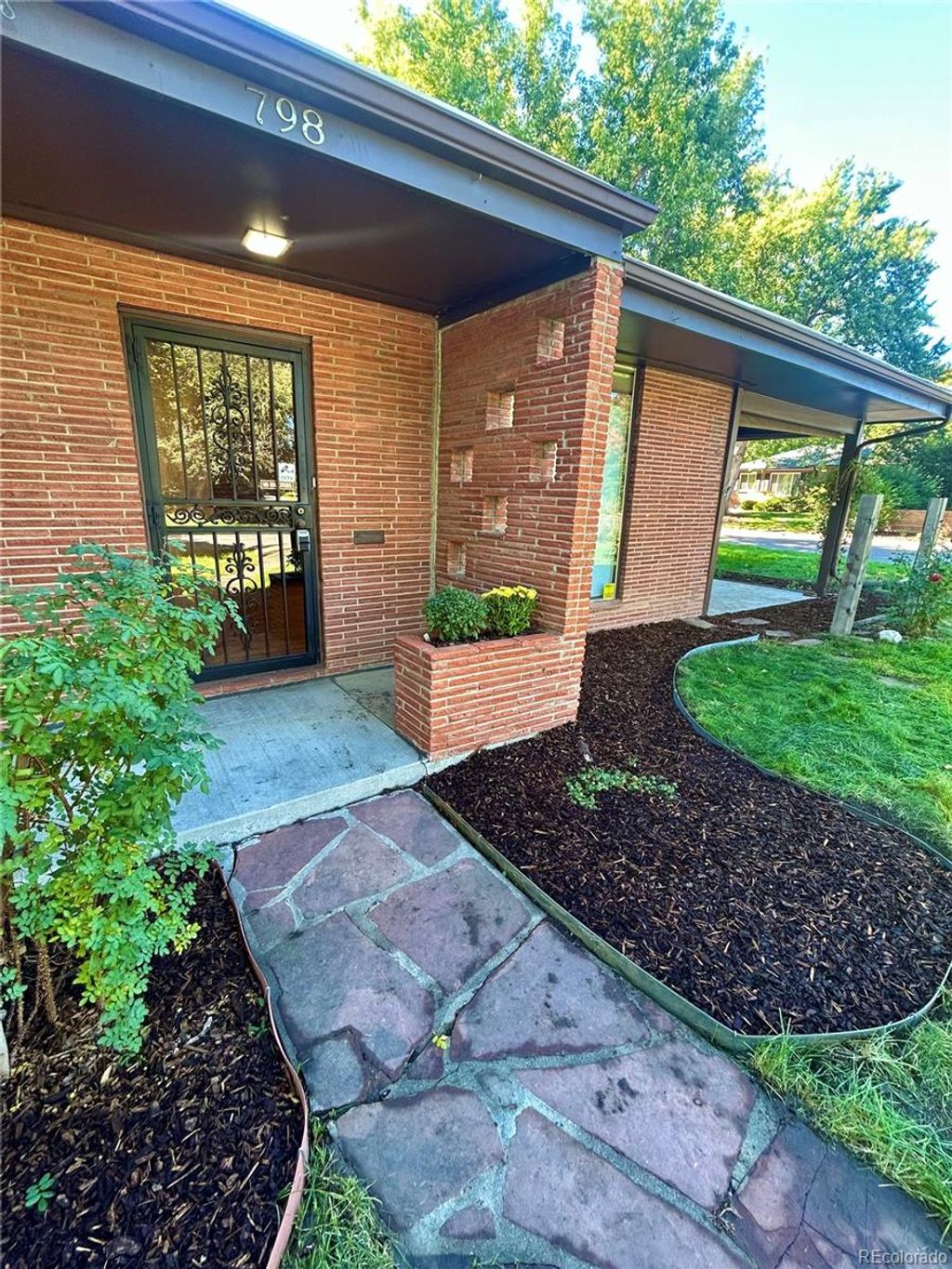 Photo of 798 N Leyden Street, Denver, CO 80220 (MLS # 3359254)
