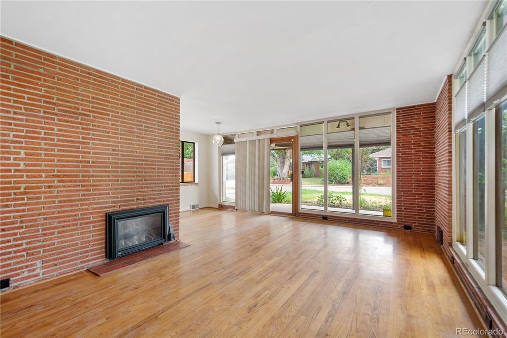 Photo of 798 N Leyden Street, Denver, CO 80220 (MLS # 3359254)
