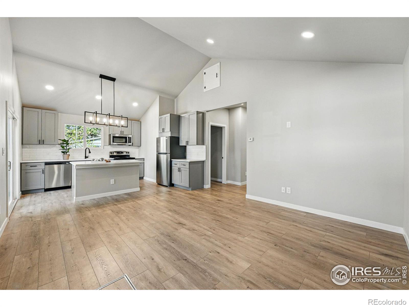 2221 Columbine Avenue, Boulder, CO, 80302 4 2221 Columbine Avenue