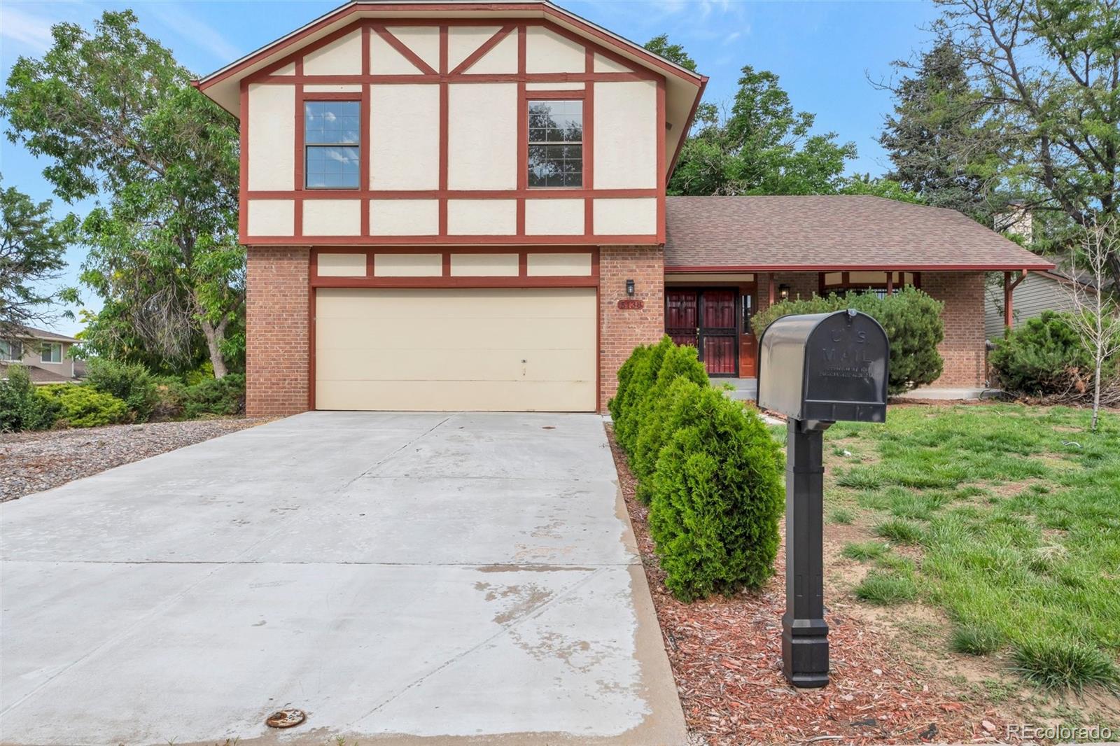 5138 S Sedalia Court