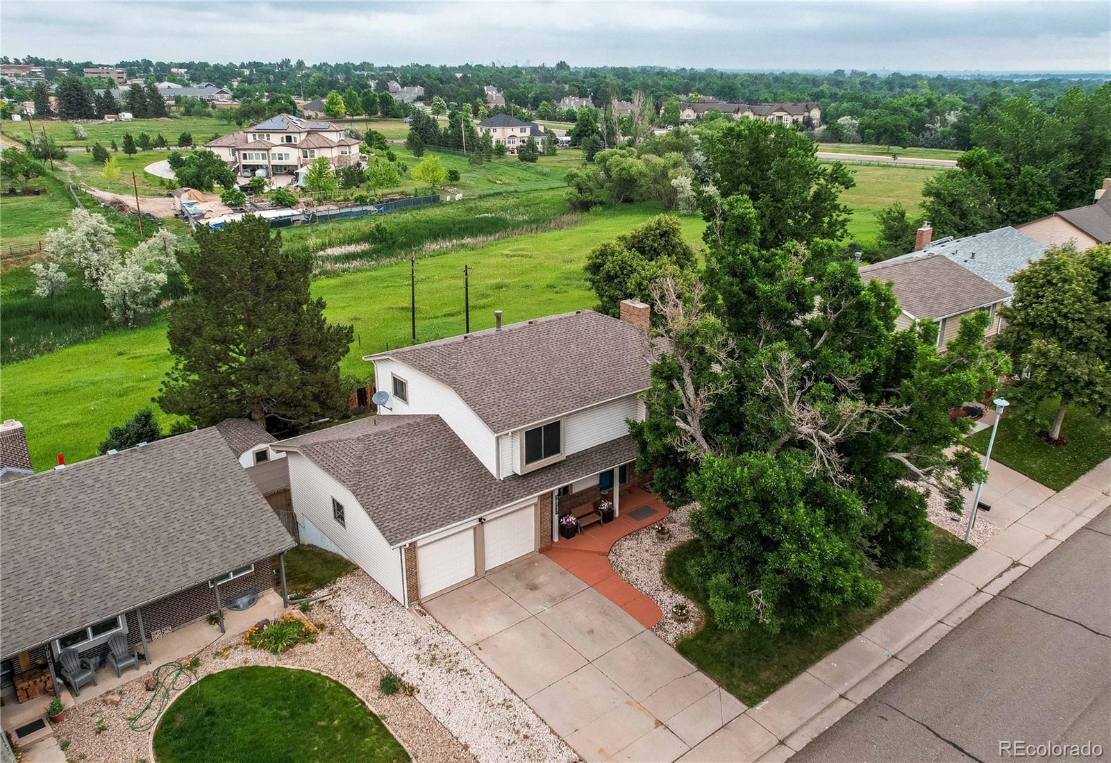 10137 W Berry Drive