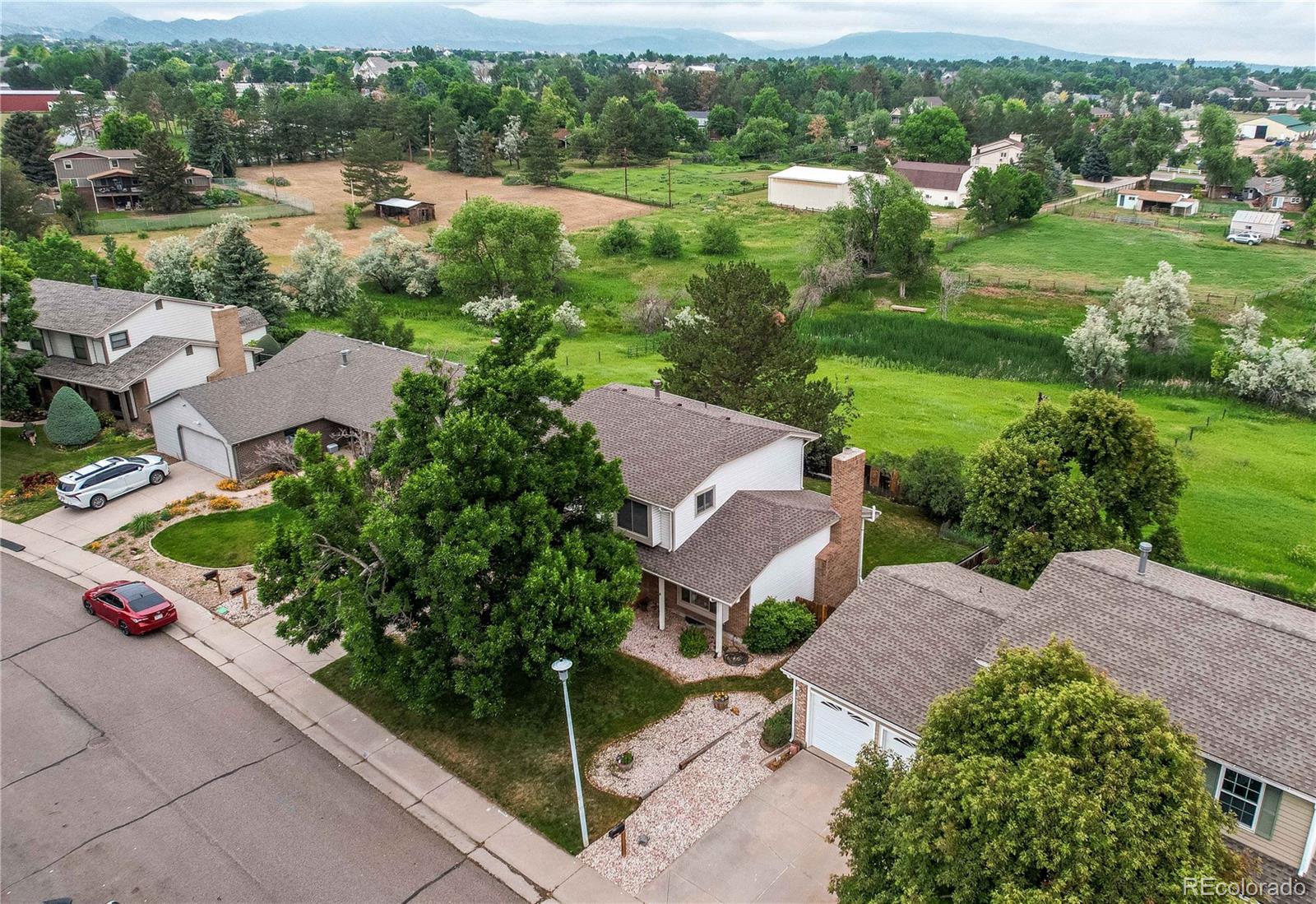 10137 W Berry Drive