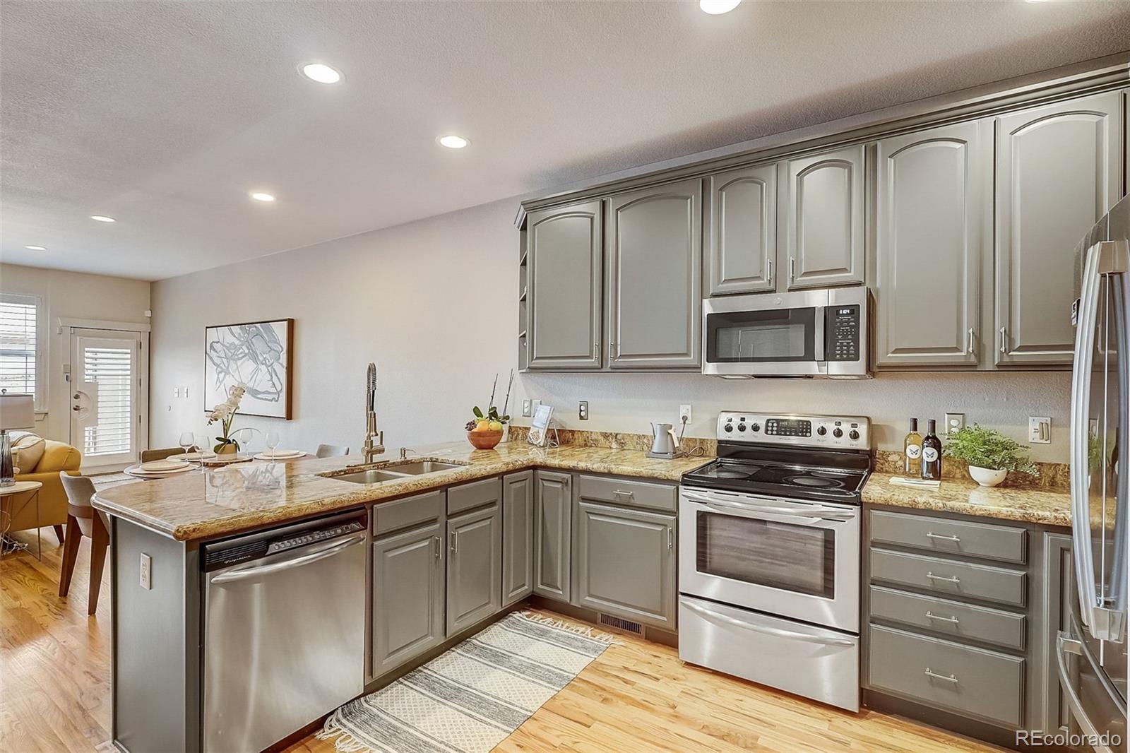 2059 S Columbine Street, Denver, CO, 80210 4 2059 S Columbine Street