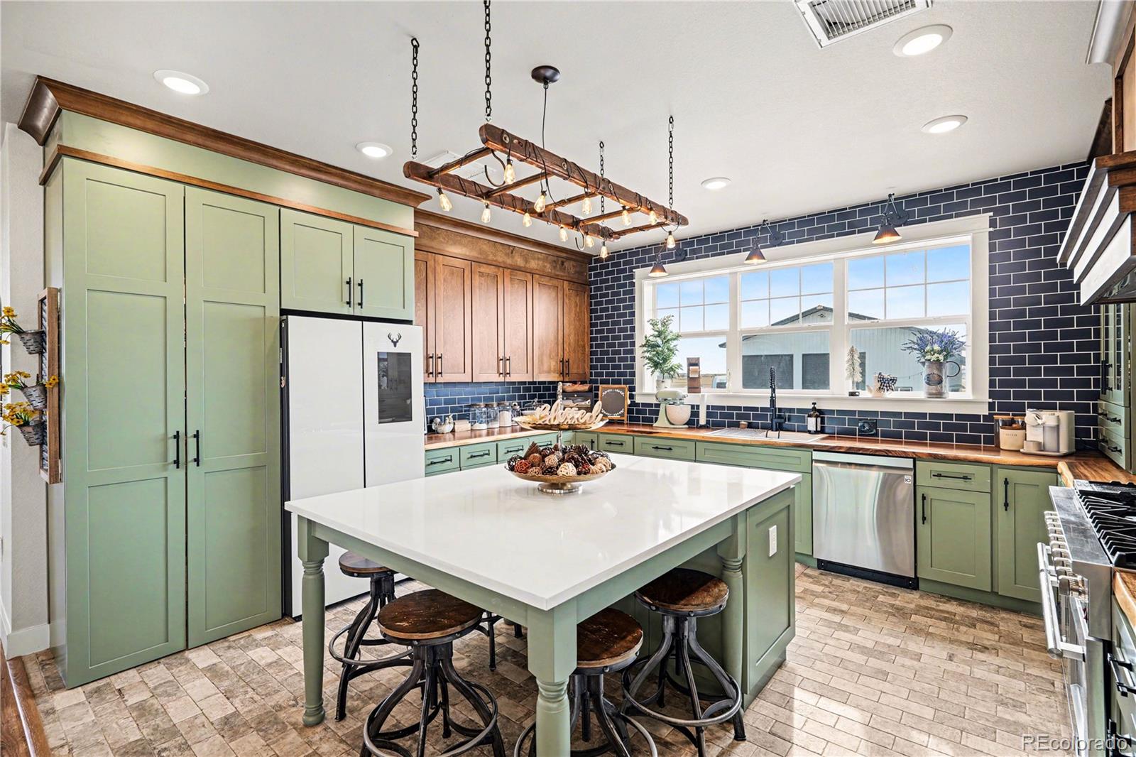 1065 Rising Sun Avenue