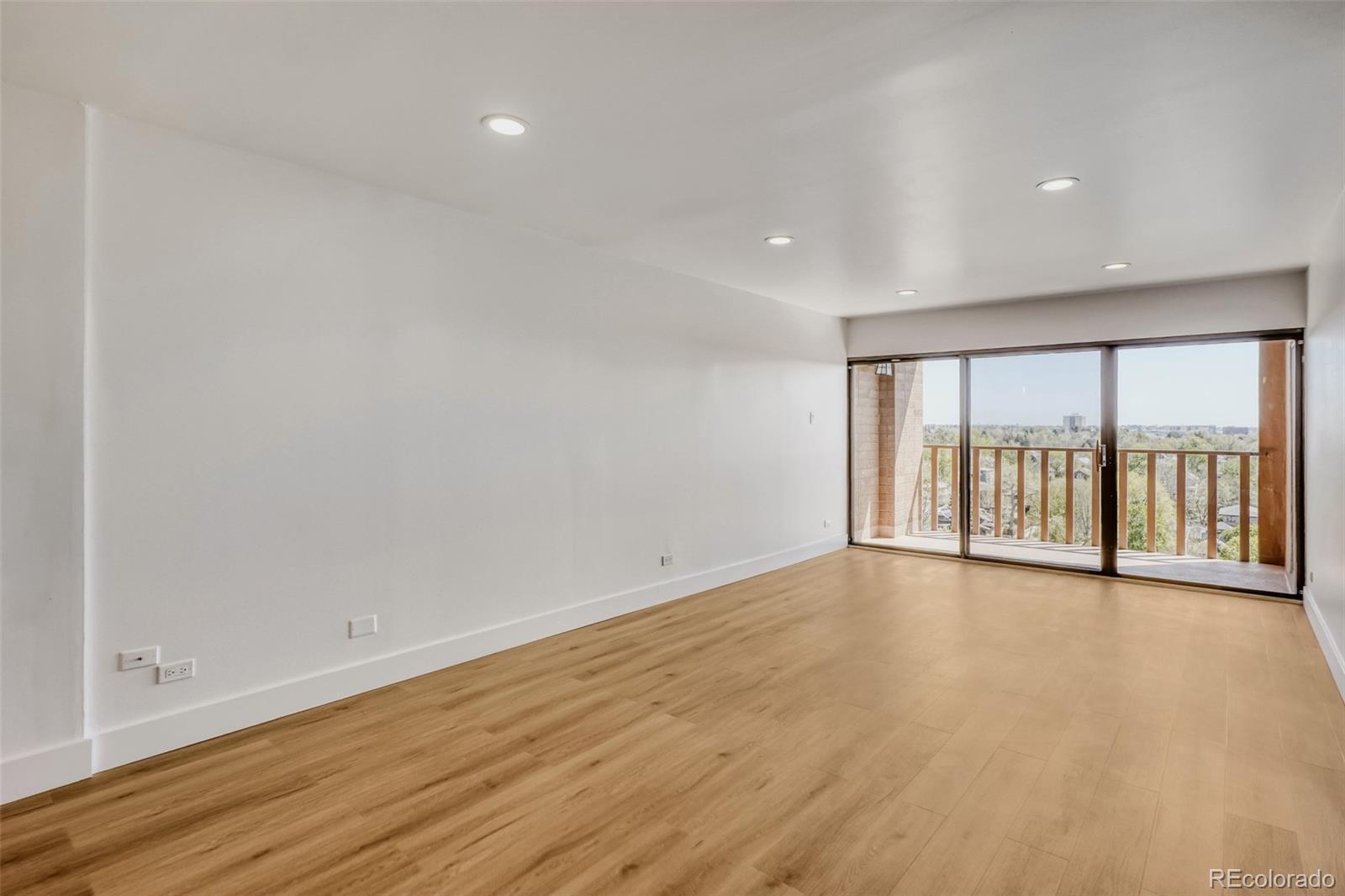 400 S Lafayette Street 1207