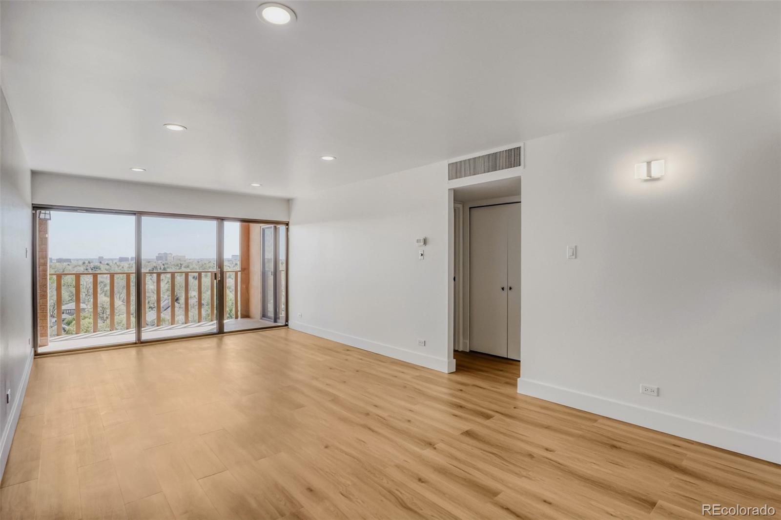 400 S Lafayette Street 1207