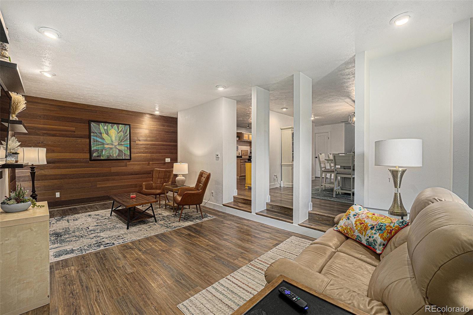 90 Hoyt Street, Lakewood, CO, 80226 1 90 Hoyt Street