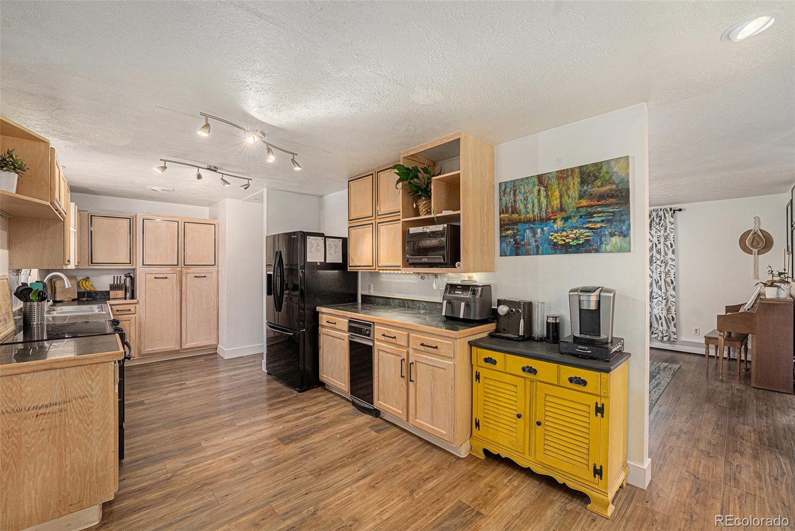90 Hoyt Street, Lakewood, CO, 80226 3 90 Hoyt Street