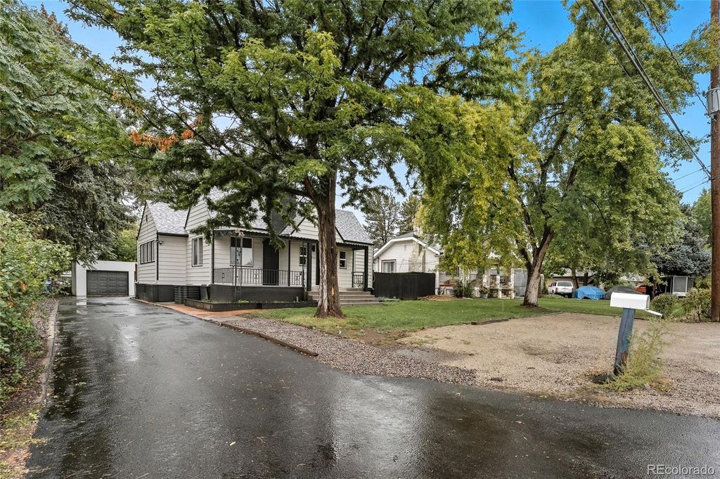 Photo of 1711 Teller Street, Lakewood, CO 80214 (MLS # 7224638)