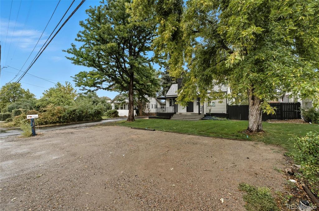 Photo of 1711 Teller Street, Lakewood, CO 80214 (MLS # 7224638)