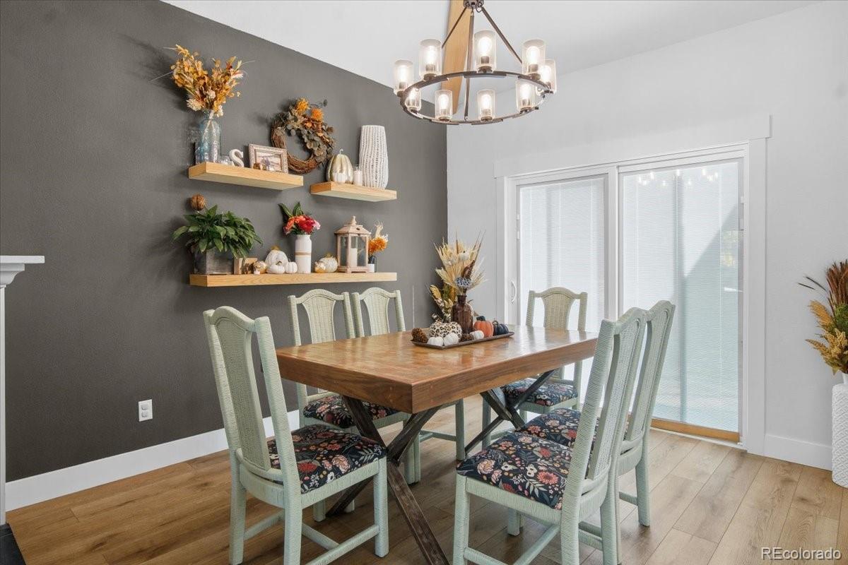 4472 W Mountain Vista Lane