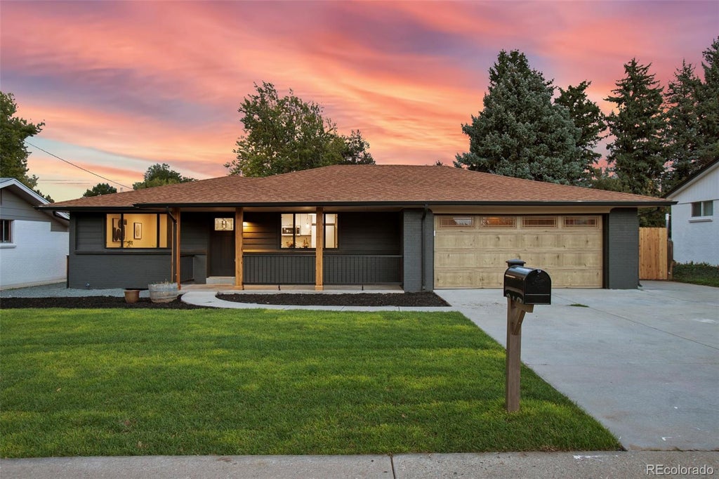 Photo of 2546 Moore Street, Lakewood, CO 80215 (MLS # 9406842)