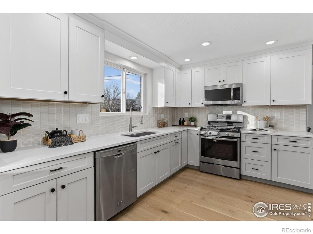 Photo of 1085 Kohl Street, Broomfield, CO 80020 (MLS # IR1049022)