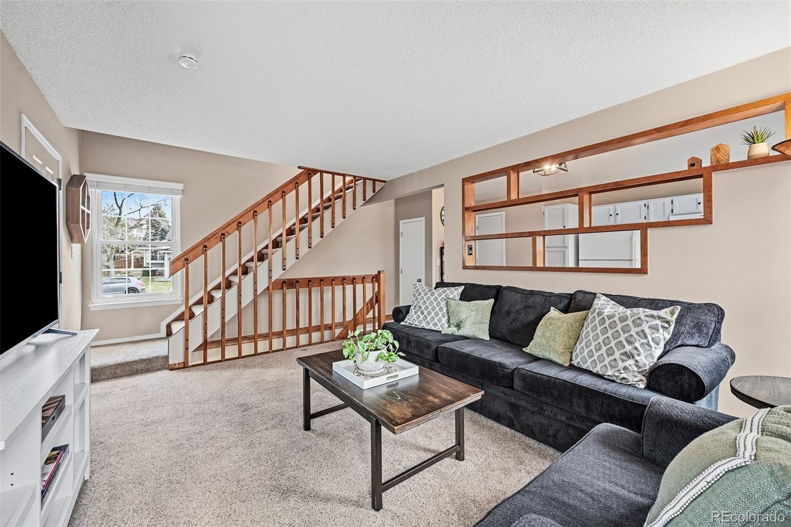 562 Arden Circle