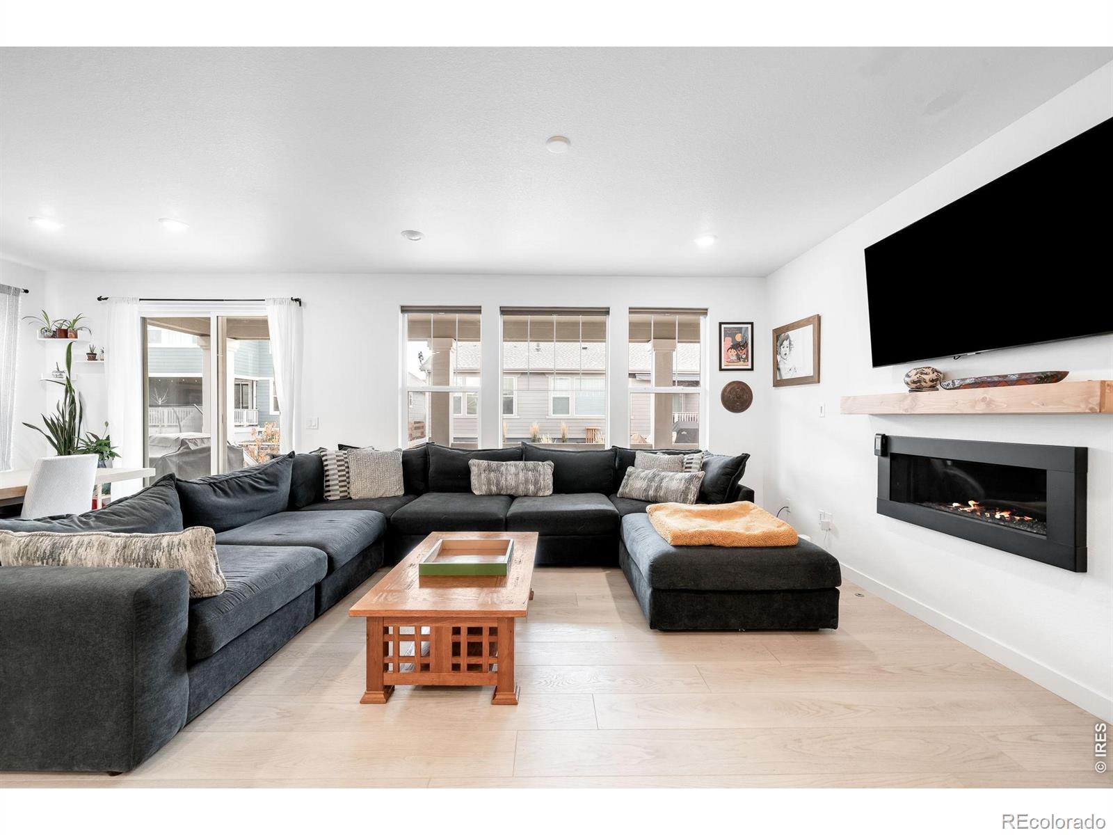 1928 Marlowe Circle E