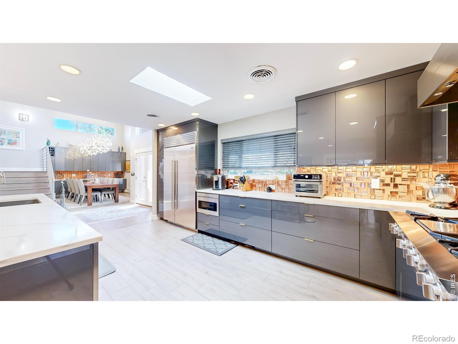 463 Locust Street