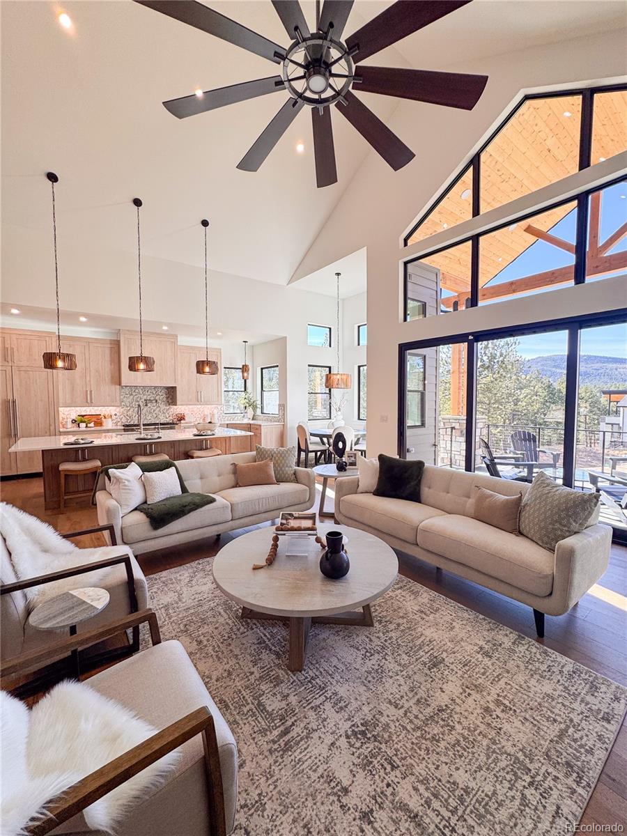 5277 Mountain Vista Lane