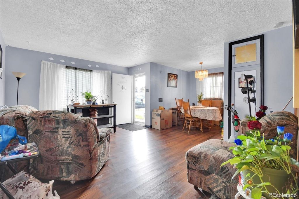 Photo of 2921 Jasmine Street, Denver, CO 80207 (MLS # 8388197)