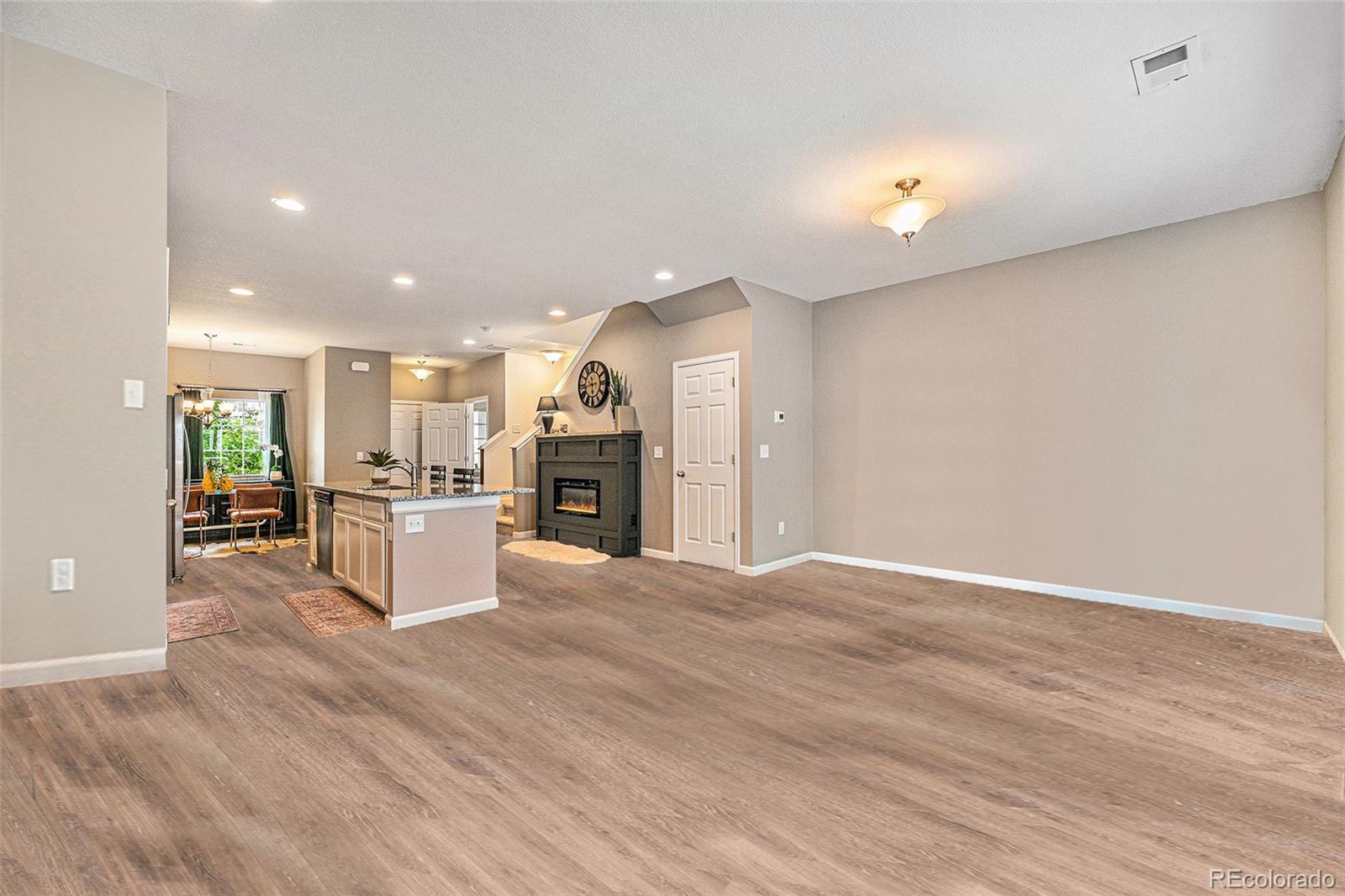 14700 E 104th Avenue 1104