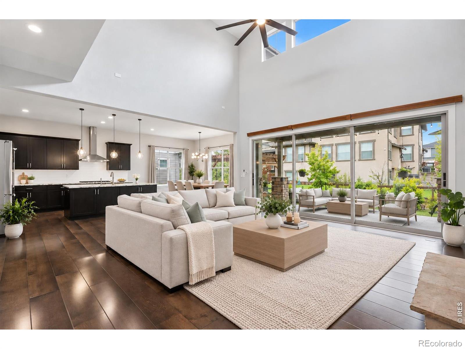 1413 Lyons Lane