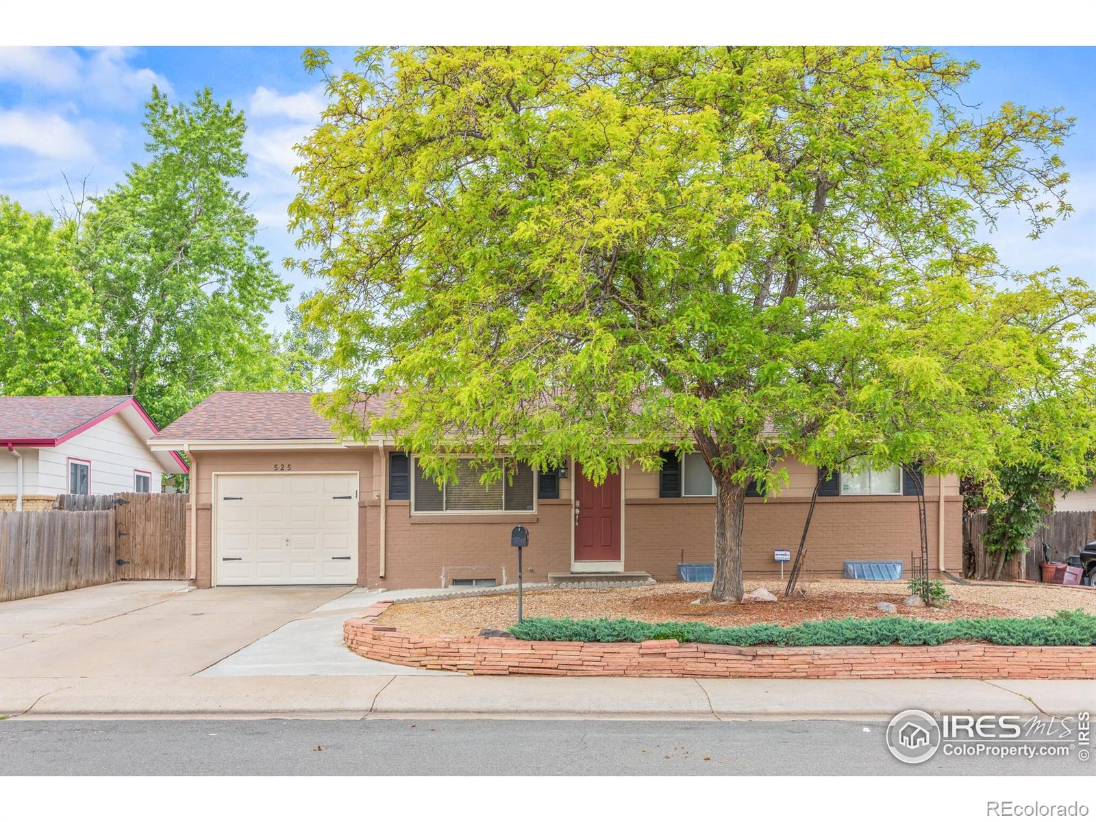 525 36th Ave Ct