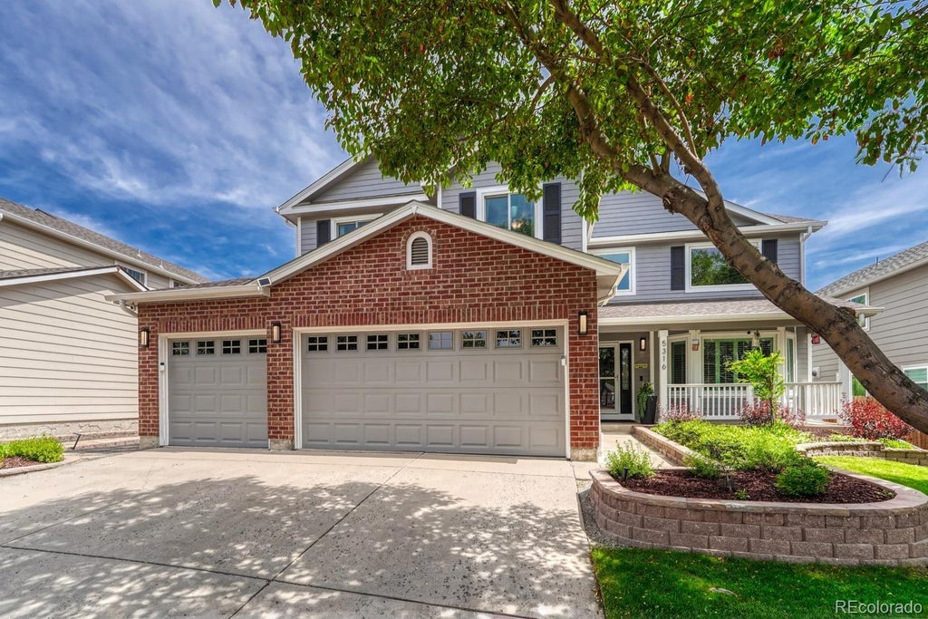 Photo of 5316 S Oak Way, Littleton, CO 80127 (MLS # 1811369)