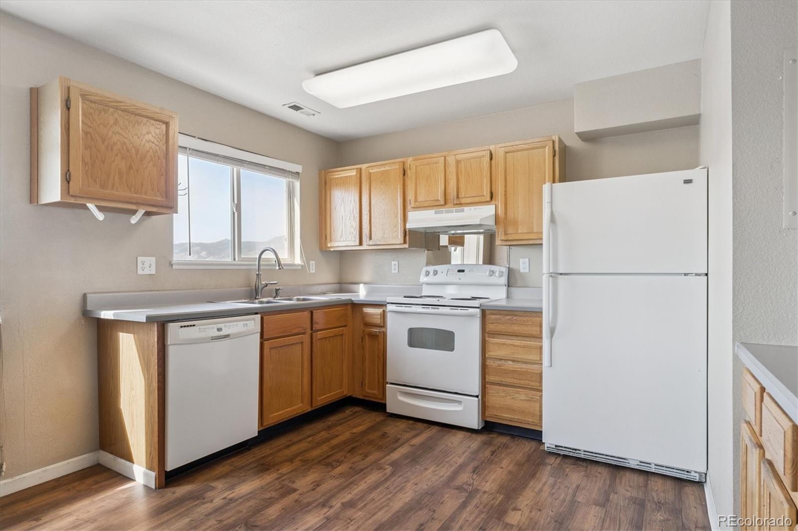 8495 S Reed Street 3-201