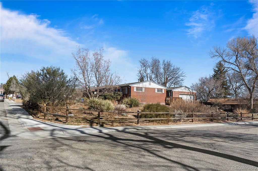 Photo of 7028 Otis Court, Arvada, CO 80003 (MLS # 7936367)