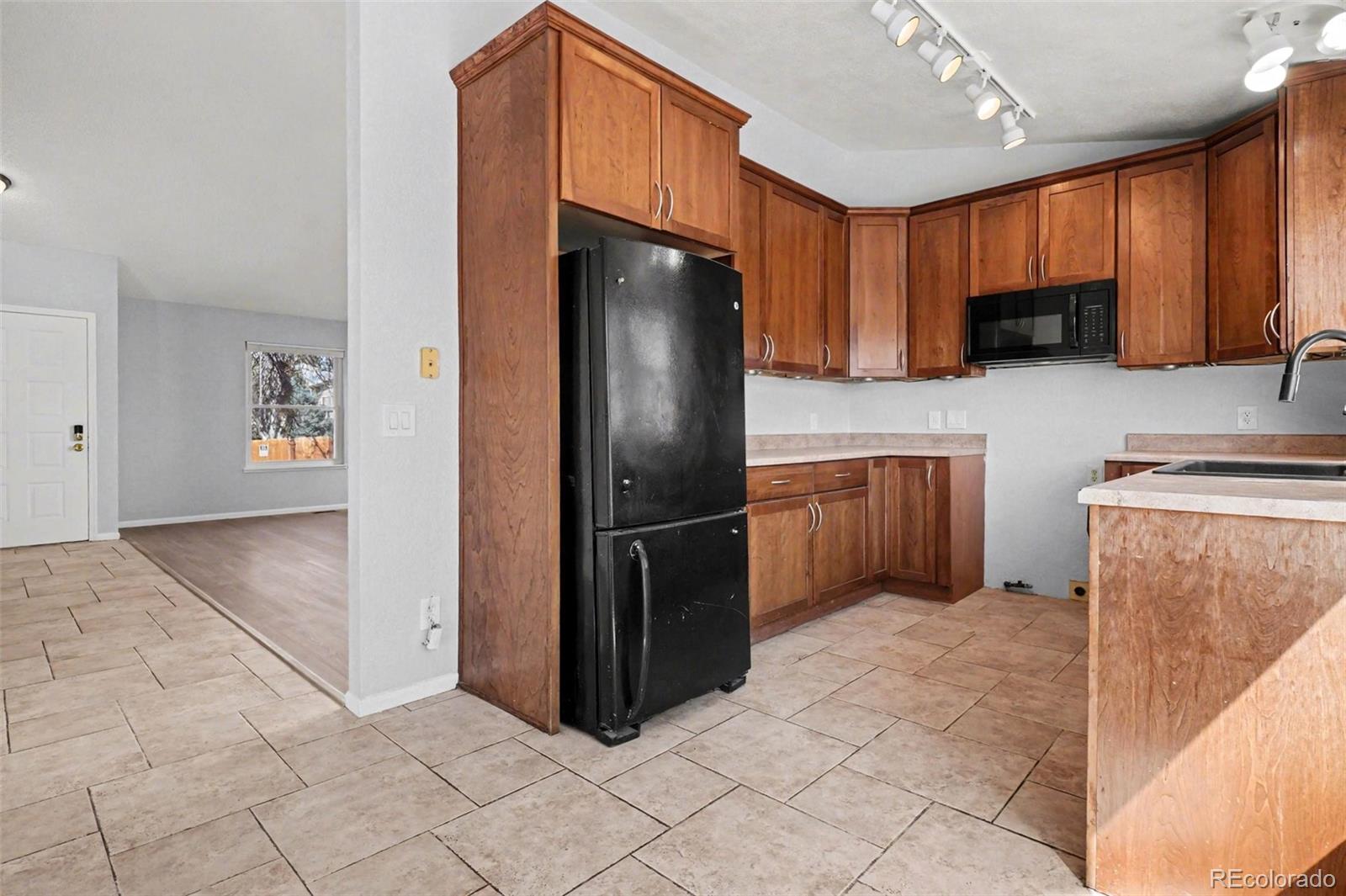 18967 E Mercer Drive