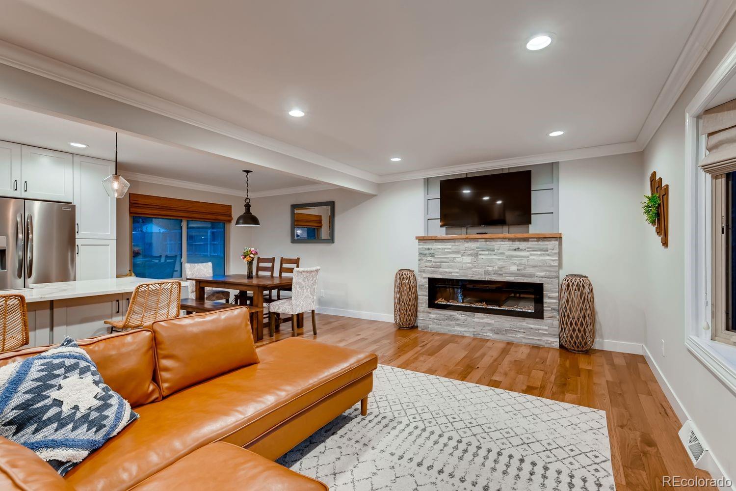 5102 W Fremont Drive