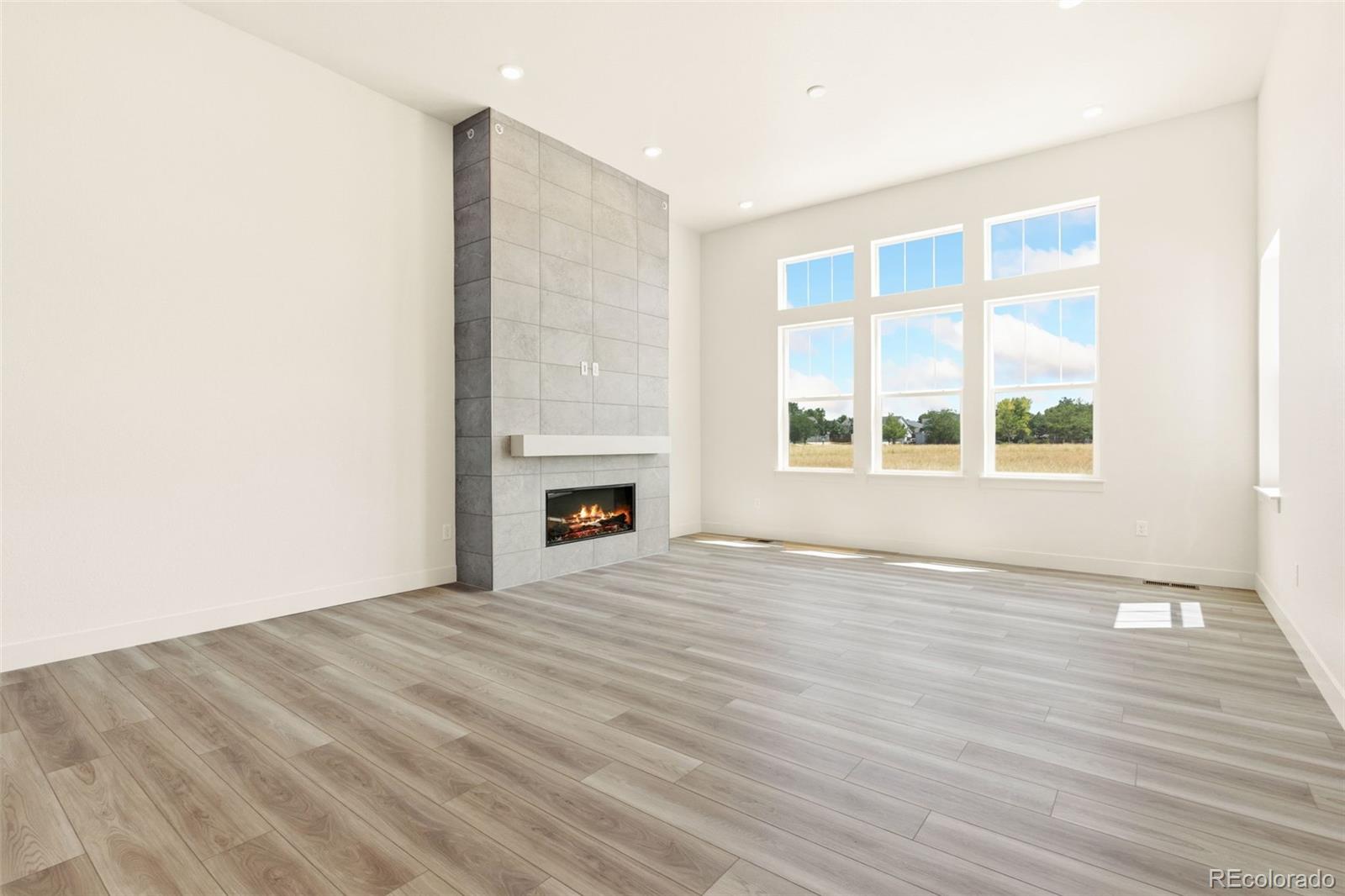 2978 Fleet Drive 3