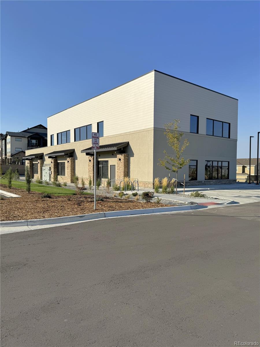 21400 E Quincy Avenue