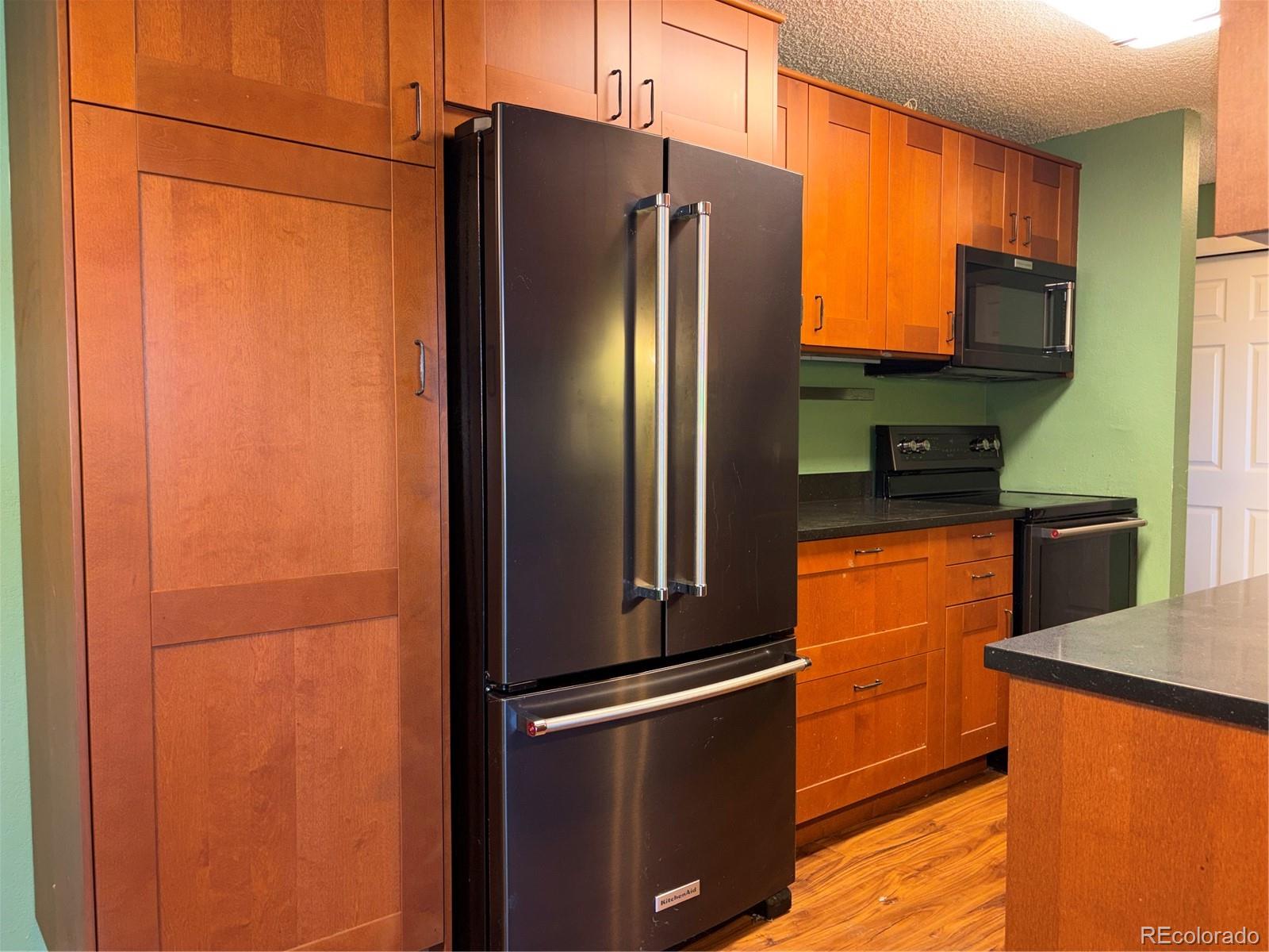 2325 S Linden Court 215