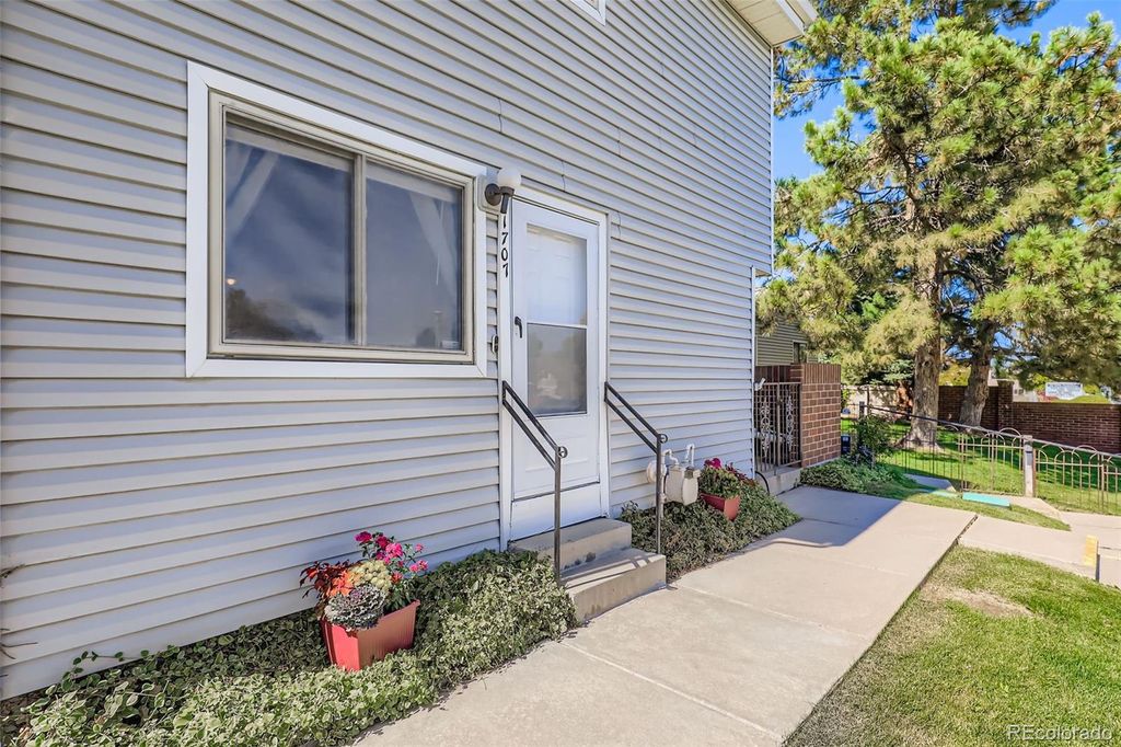 Photo of 1707 W 102nd Avenue, Thornton, CO 80260 (MLS # 5046803)