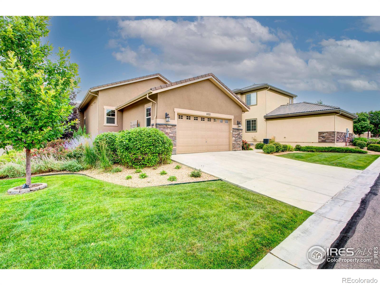 1422 Skyline Drive
