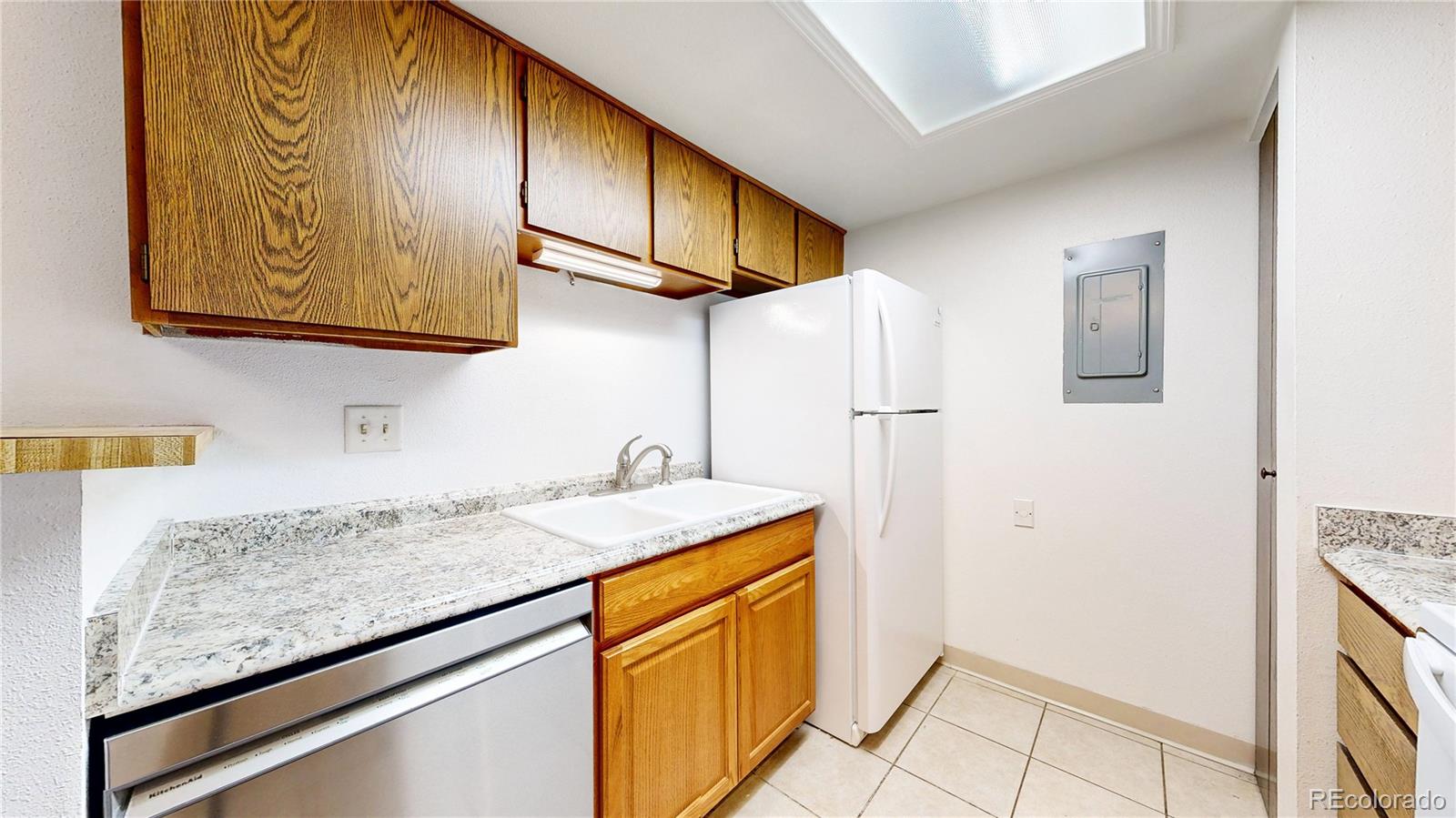 8555 Fairmount Drive G105