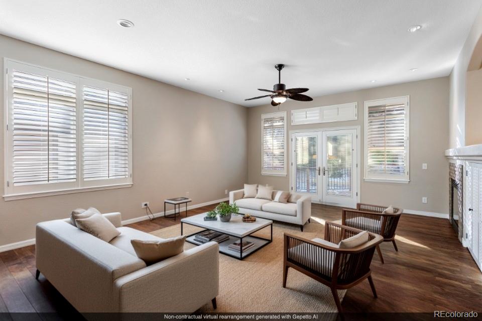 4292 E Phillips Place