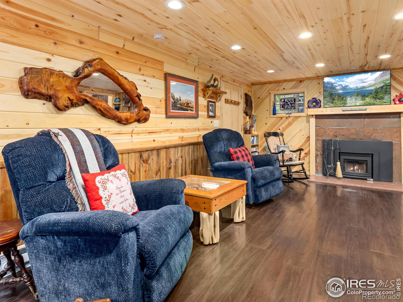 3154 Riverside Drive