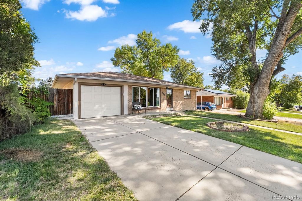 Photo of 8560 Crescent Drive, Westminster, CO 80031 (MLS # 8998434)