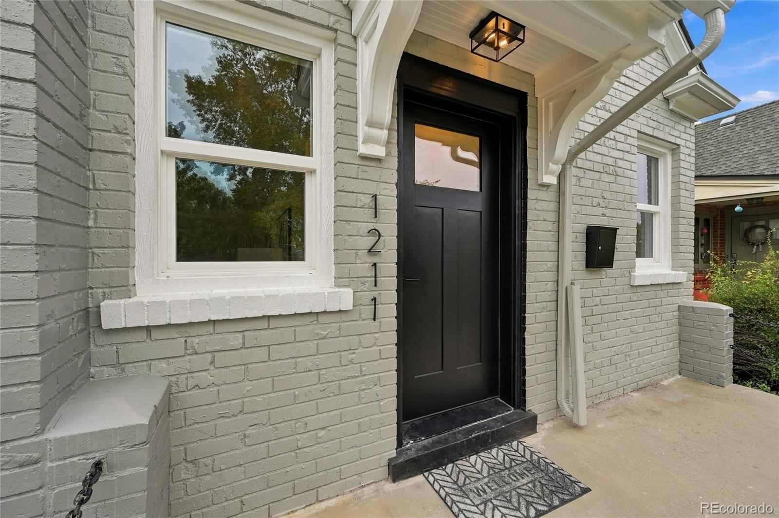 1211 Bellaire Street