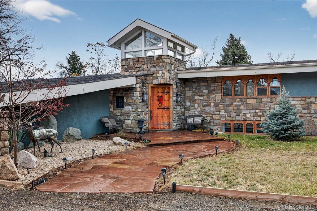 Photo of 7272 W Quincy Avenue, Littleton, CO 80123 (MLS # 9650720)