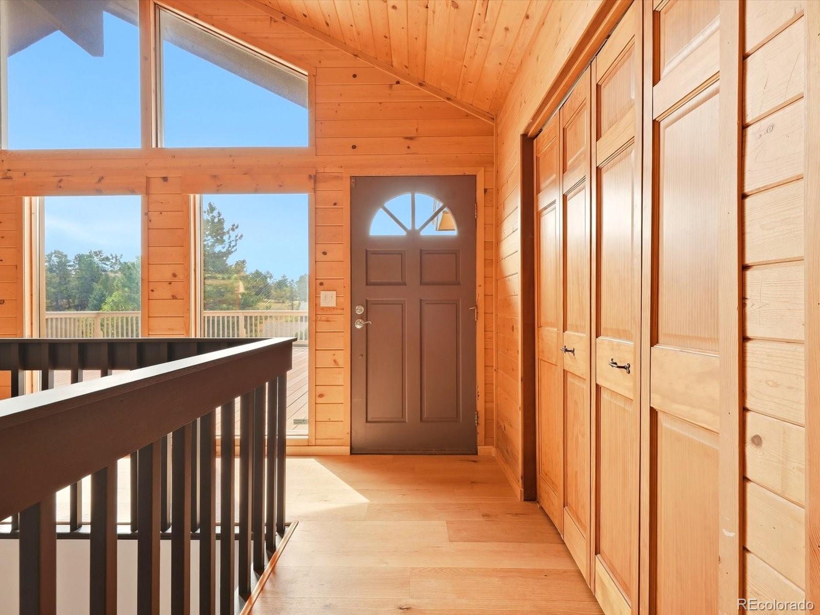 8811 Thunderbird Court