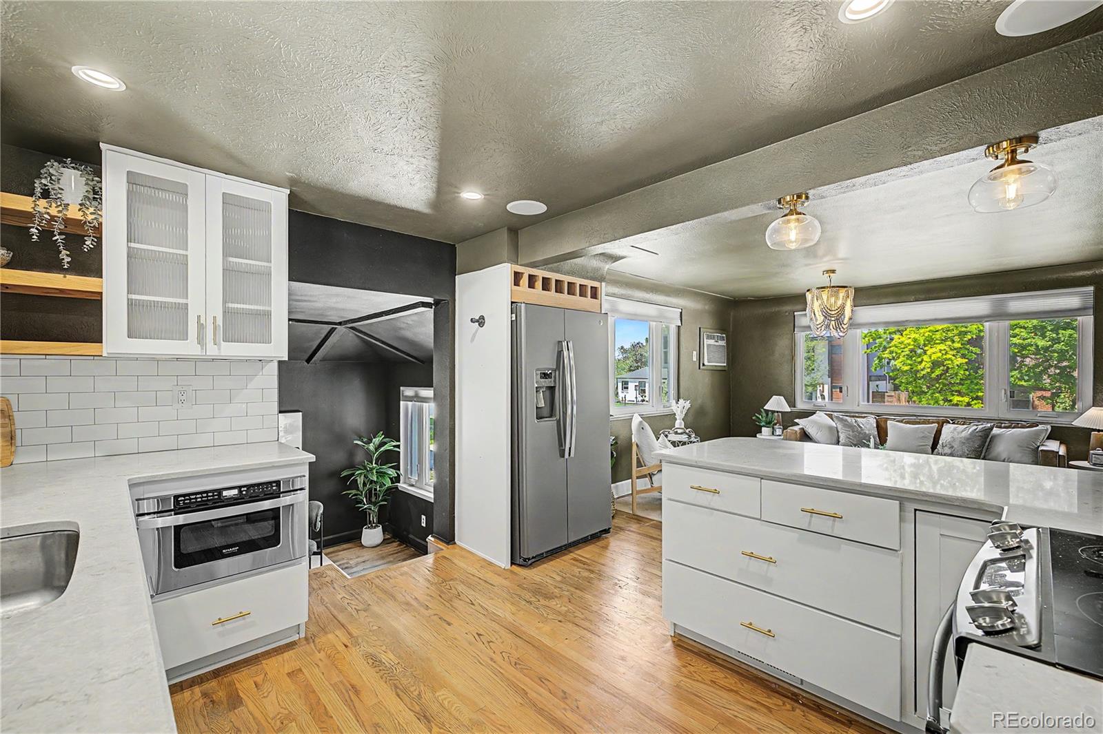 3818 W Alice Place