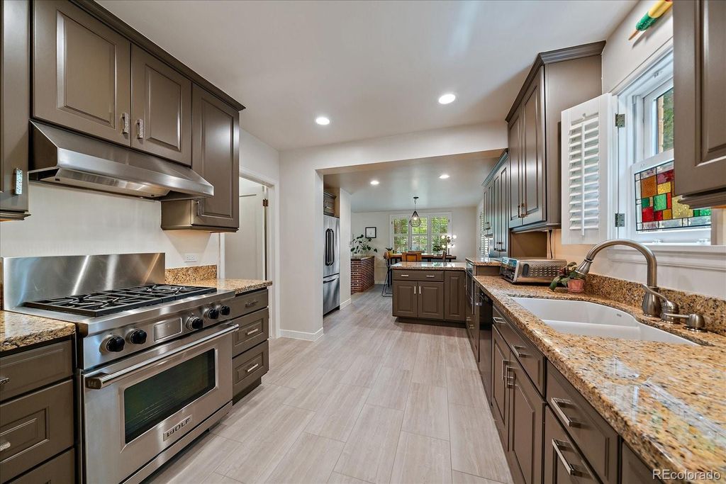 Photo of 1040 N Kearney Street, Denver, CO 80220 (MLS # 2822335)
