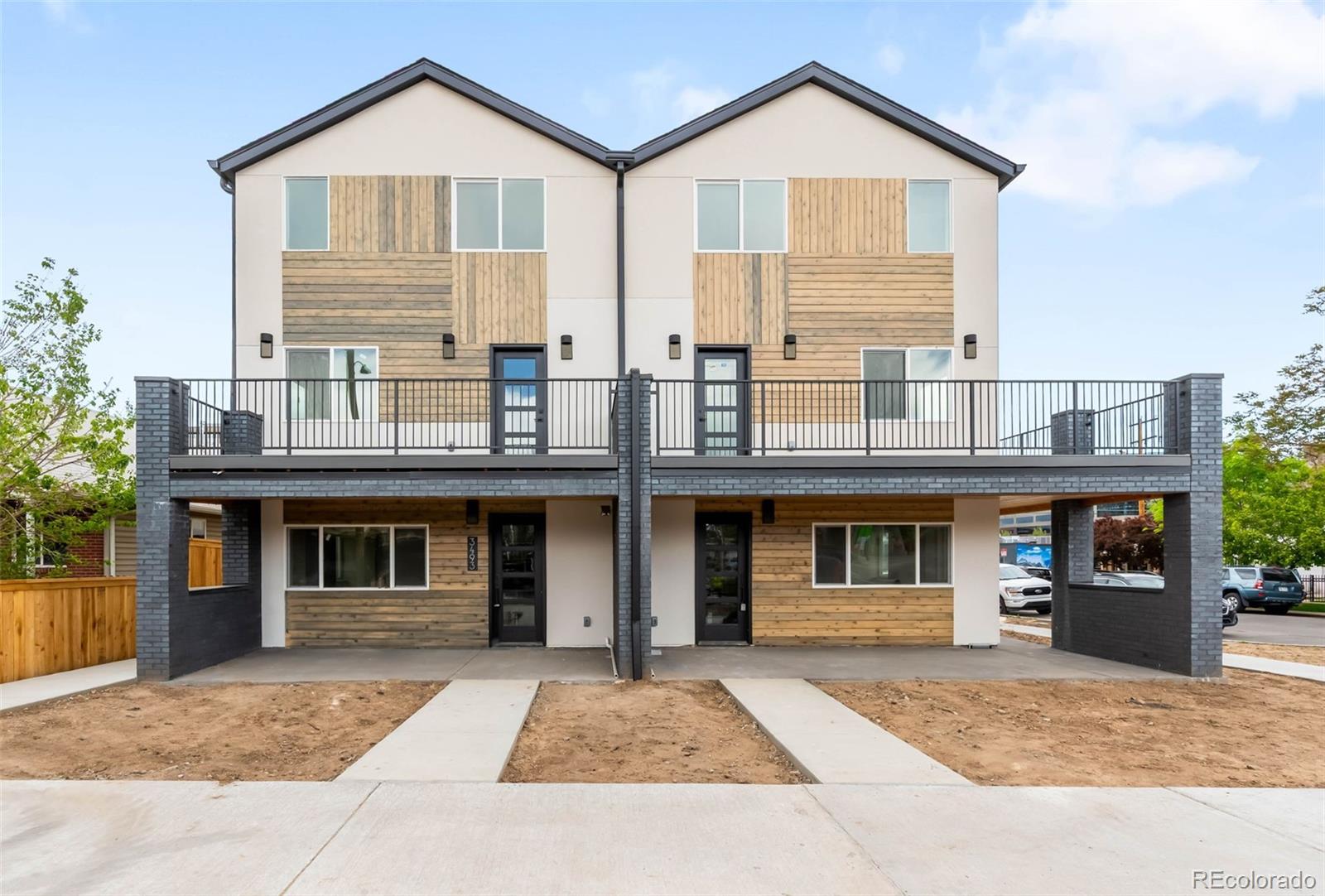 3493 & 3495 Lawrence Street