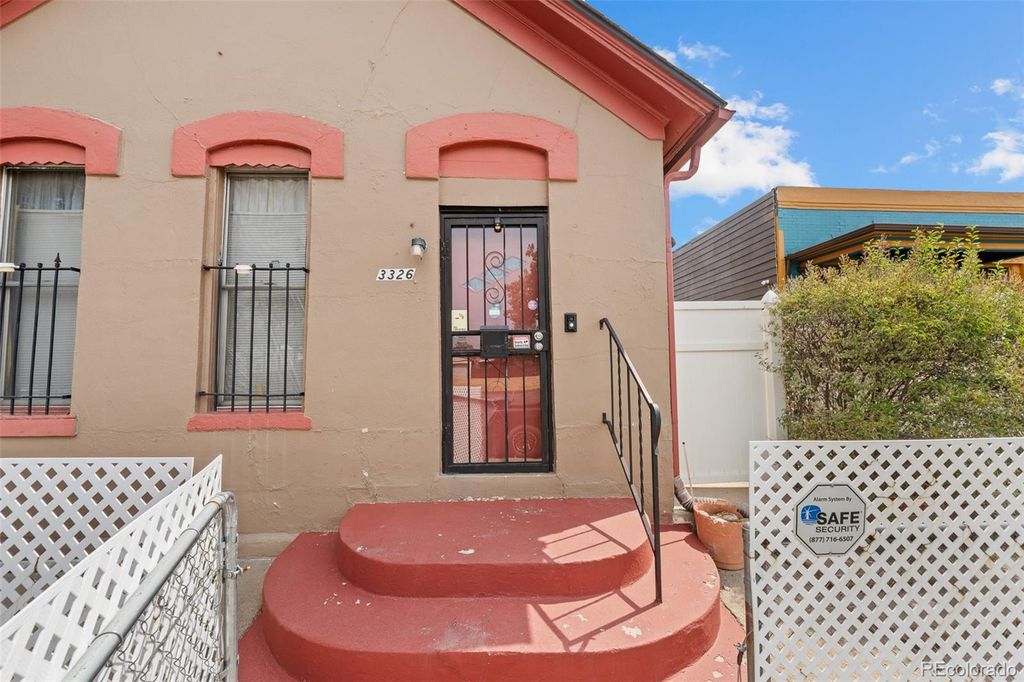 Photo of 3326 N Williams Street, Denver, CO 80205 (MLS # 1642715)